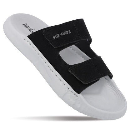 WE8821 Light Black sandal